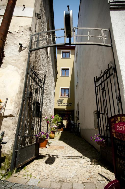 Penzion Cernej Ptak Hotel Jindřichŭv Hradec Exterior foto