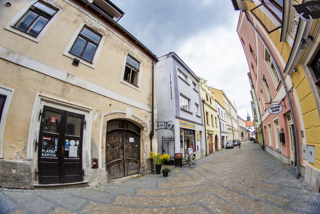 Penzion Cernej Ptak Hotel Jindřichŭv Hradec Exterior foto